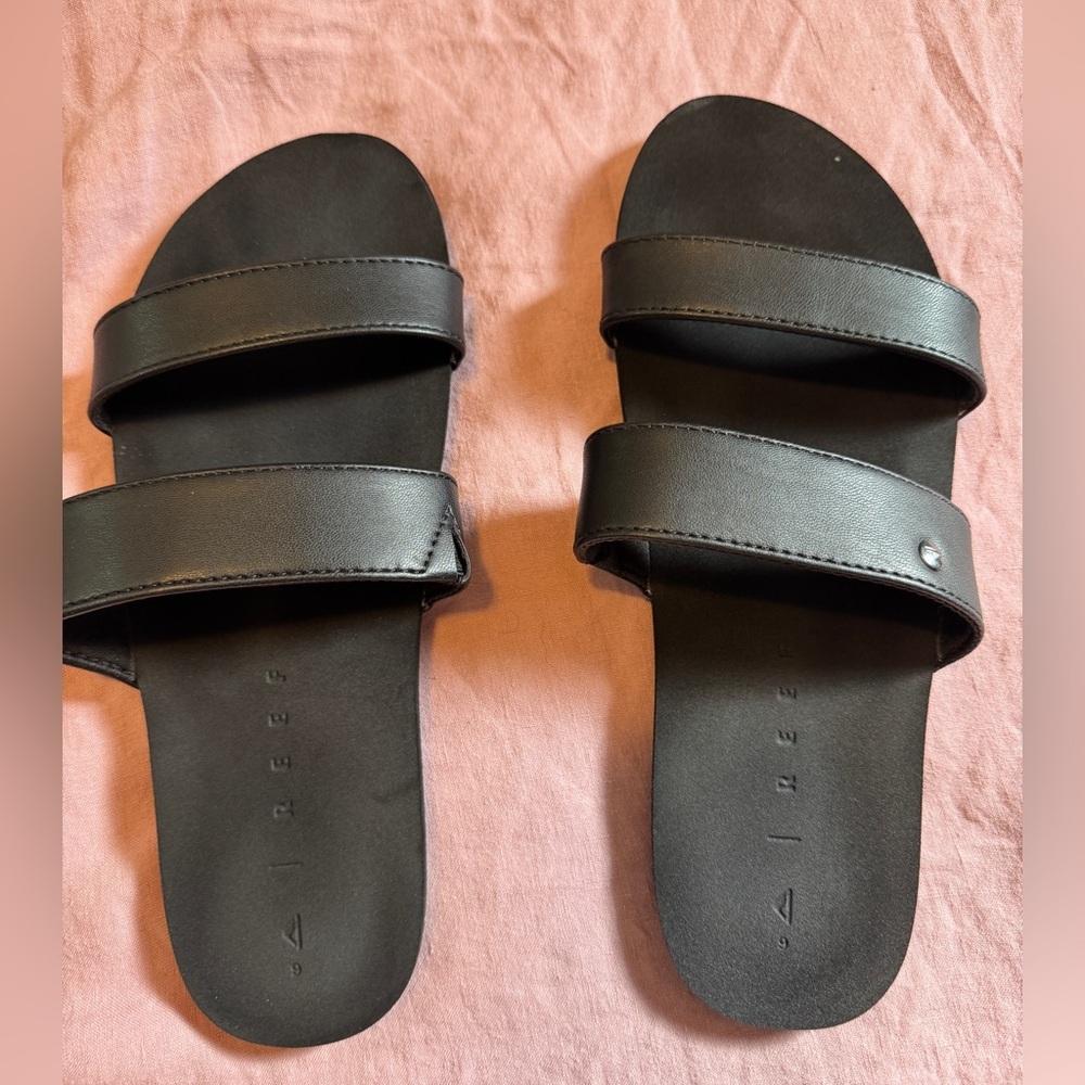 Reef Black Women's Sandals sz 9 like new